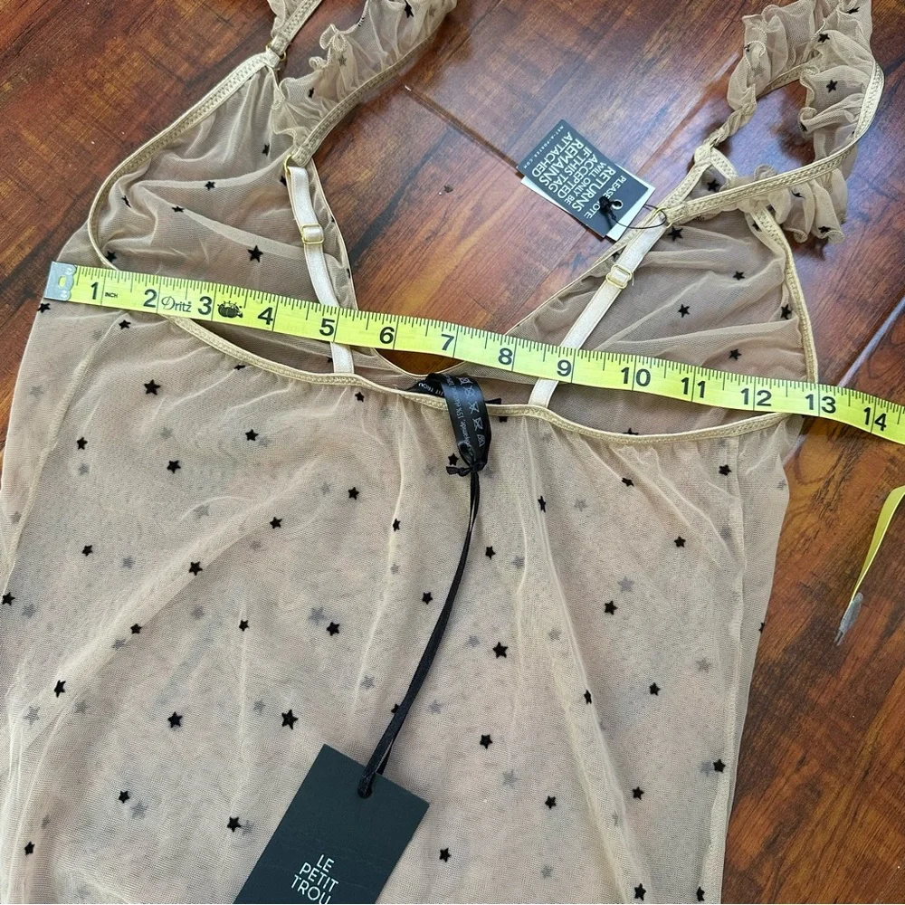 NWT le petit trou beige clementine star bodysuit